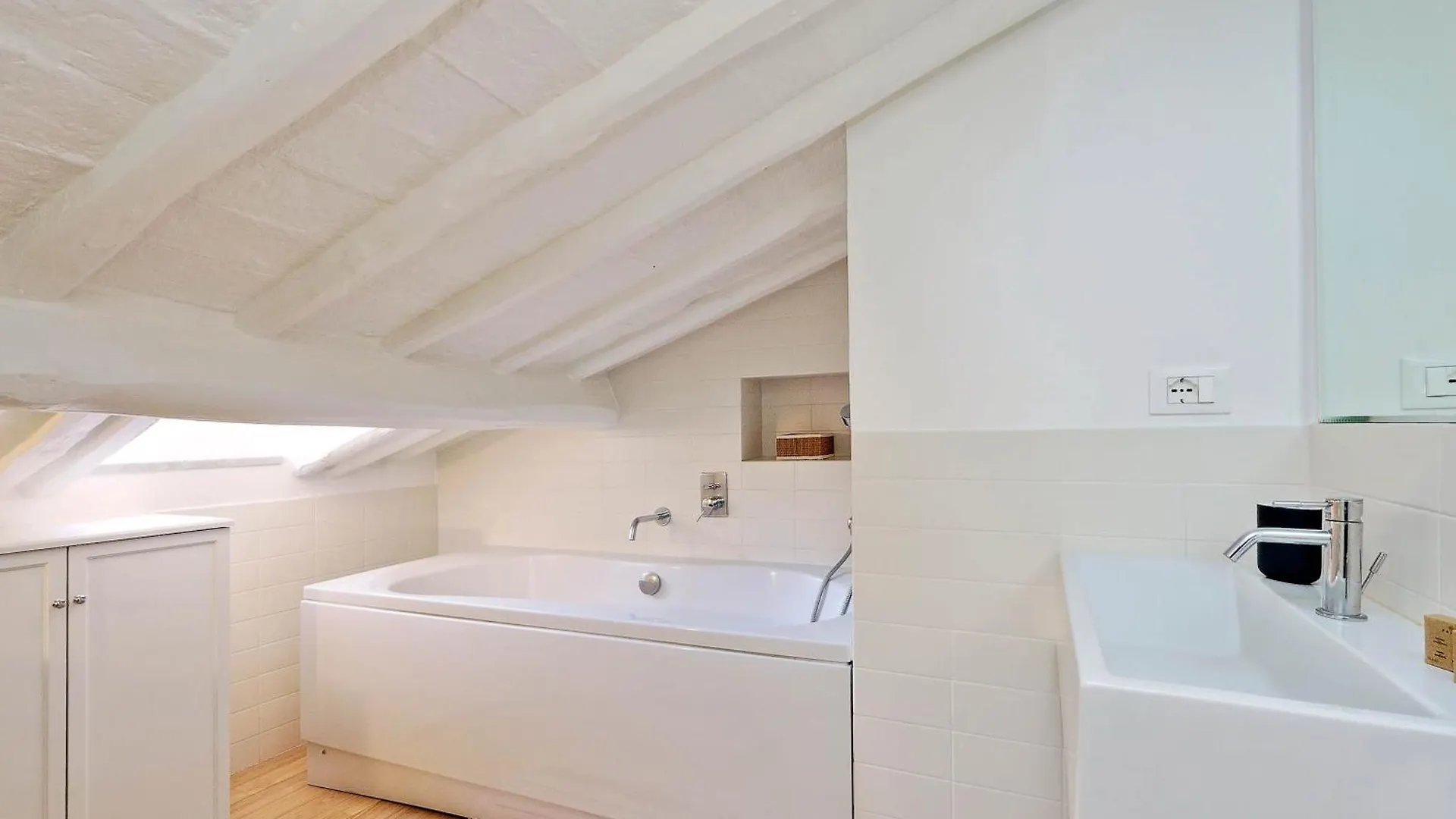 Pantheon Charming Attic | Romeloft Apartment 0*, Rome Italy